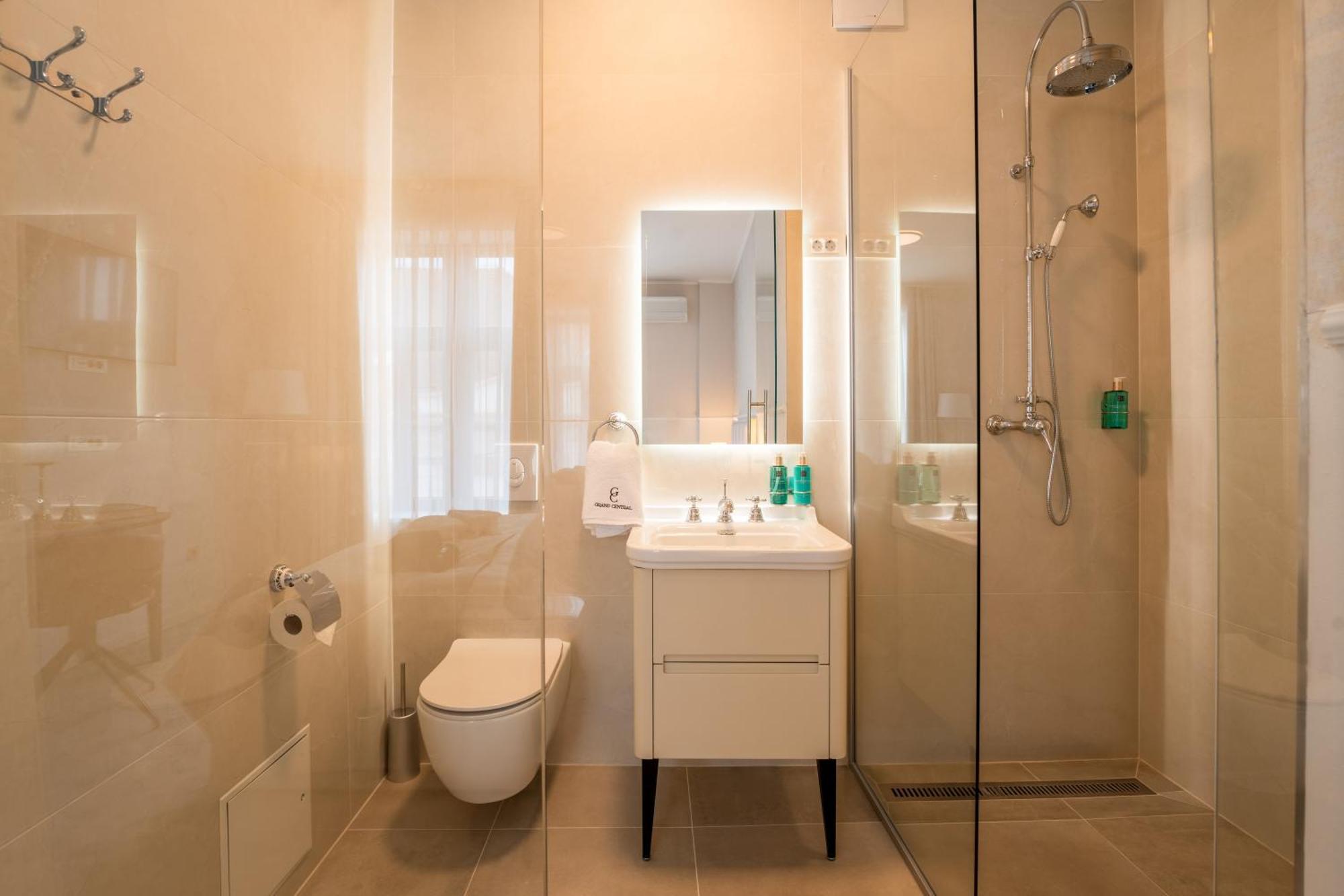 Grand Central Ljutomer Ngoại thất bức ảnh