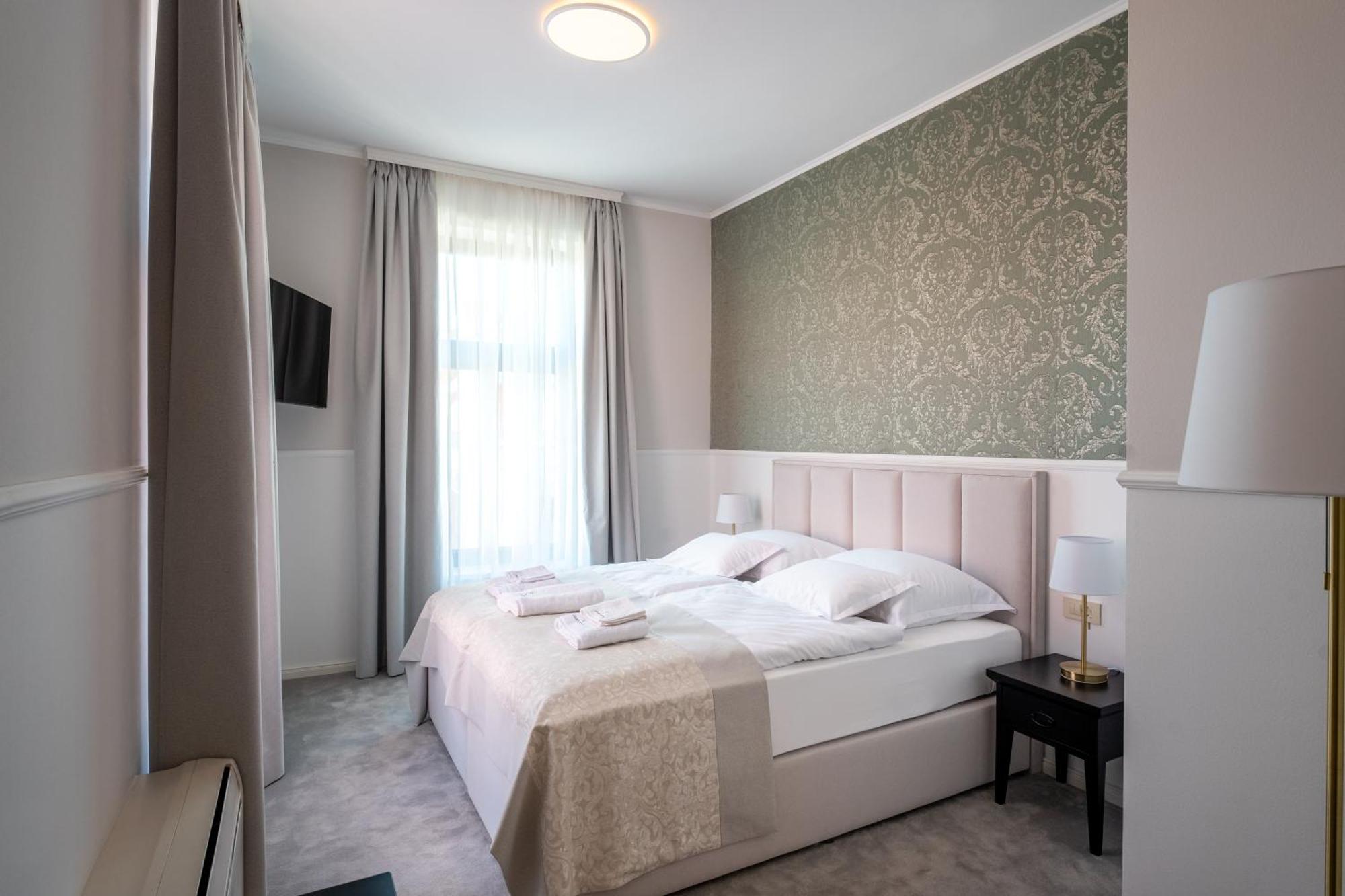 Grand Central Ljutomer Ngoại thất bức ảnh